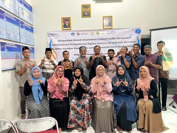 PROGRAM PENGABDIAN KEPADA MASYARAKAT DOSEN UNNES (UNIVERSURAS NEGERI SEMARANG) DI DESA WUNUT
