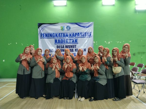 PENINGKATAN KAPASITAS TIM PENGGERAK TP PKK DESA WUNUT : WUJUDKAN KADER TANGGUH DAN BERDAYA